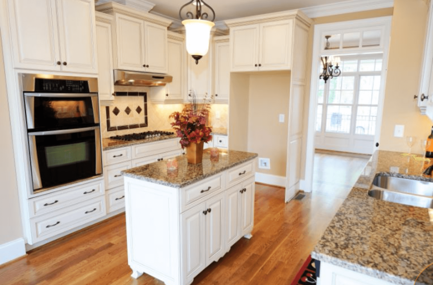 Finding the Best Cabinet Painting Services